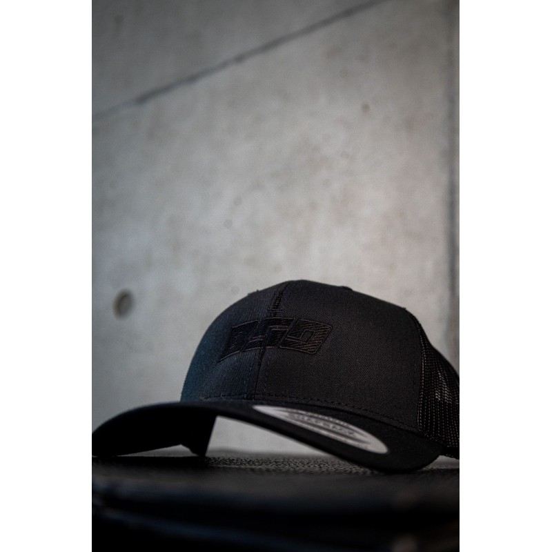 Casquette noire : l'opérateur black